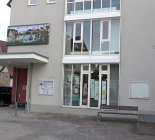 Neues Rathaus Neckartenzlingen