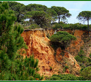 Felslandschaft am Hotel Alfamar