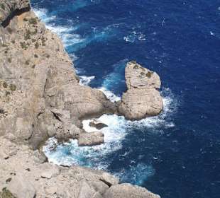 Blick in die Tiefe am Cap Formentor