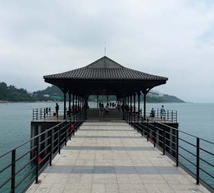 Molo koło Murray House