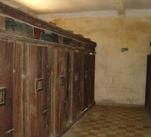 Gefängniszellen Tuol Sleng Museum