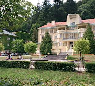 Luhačovice - dům B. Smetany a ředitelství lázní