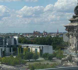 Blick vom Dach des Reichstagsgebäudes