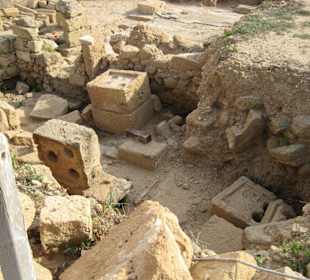 Neuere Ausgrabungen am Hafen