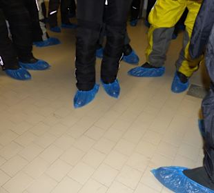 Schuhüberzieher sind Pflicht