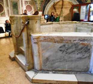 Baptisterium der Kathedrale von Ravenna
