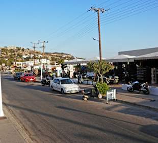 Hauptstraße durch den Ort