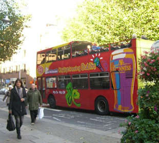 Einer der vielen Hop-on-Hop-off ,Busse