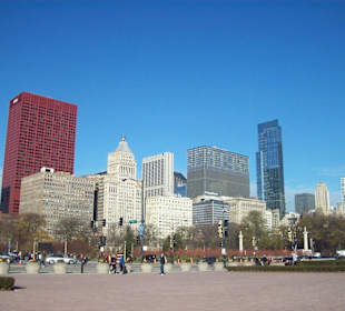 Buckingham Fountain & Skyline