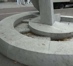 Skulpturenbrunnen Buchhornplatz