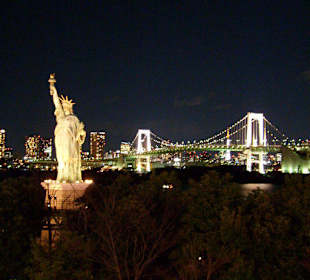 Widok na Rainbow Bridge