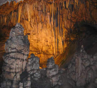 Tropfsteinhöhle Dim