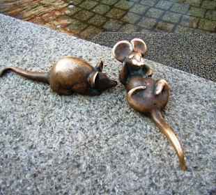 Ein Stück vom abstrakten Brunnen