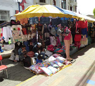 Samstag ist die ganze Stadt ein großer Markt