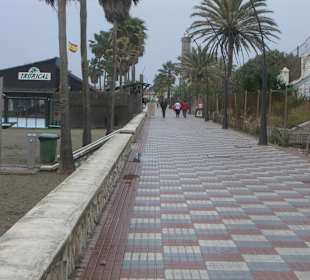 Strandpromenade, Landseite Brachland