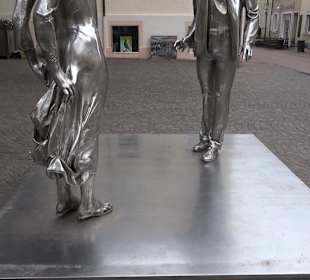 Skulptur "Die Begegnung" von Giuliano Vangi Rastat