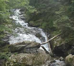 Wanderung bei den Rißlochwasserfällen