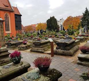 Johannisfriedhof