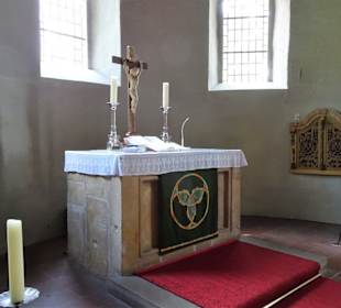 Altarbereich der Kirche St. Andreas