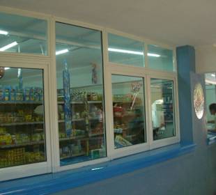 Centro Comercial Hicacos