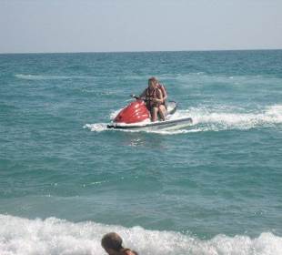 Jetski im Meer