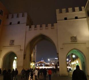 Blick zum Karlstor