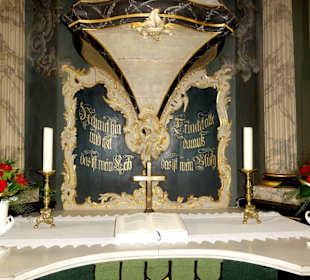 Blick auf den Altar der Zionskirche