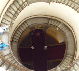 Blick im Turm nach unten