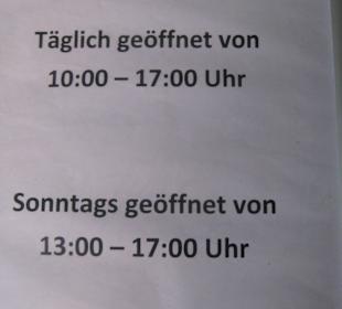 Infos Öffnungszeiten