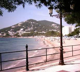 Promenade mit Blick auf den Strand