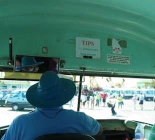 Kein Radio, Fahrer singt persönlich