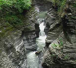 Sehr faszinierende Wasserfälle