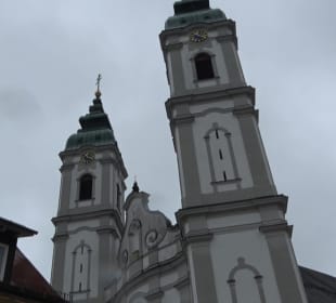Katholische Stiftskirche St. Peter