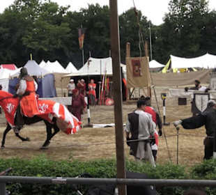 Jahrhundertmarkt und Ritterturney