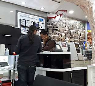 Moderne Einrichtung u. Geräte