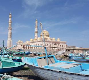 Blick auf die Moschee
