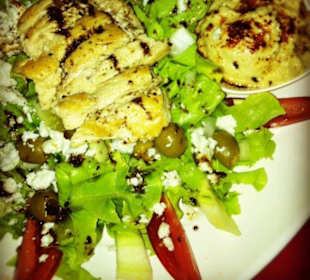 Med salad with chicken and hummus