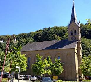 Auf dem Weg zur Burg Larochette in Luxemburg
