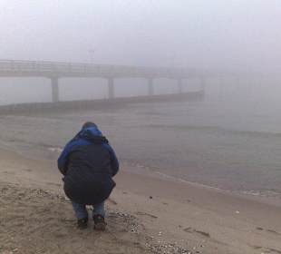 Seebrücke im Nebel 