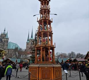 Die Pyramide auf dem Weihnachtsmarkt Erfurt 