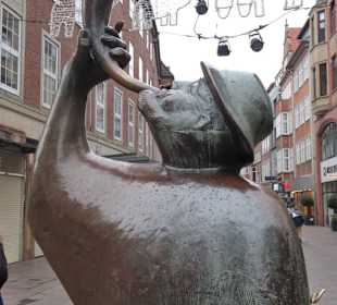 Ansichten des Denkmals in der Sögestraße