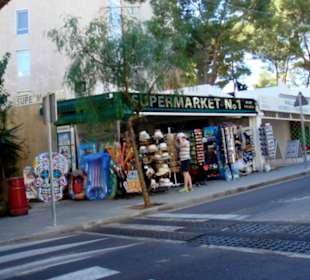 im Oktober 2017 waren noch viele Läden geöffnet