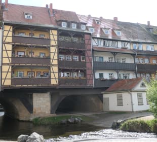 Blick zur bebauten Krämerbrücke