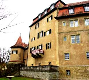 Das Hauptschloß mit Seitentürmchen