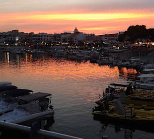 Abendhimmel am Hafen von Cala Ratjada