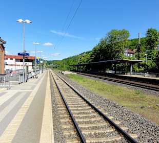 An den Gleisen des Bahnhofes Hann.Münden