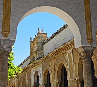 Haupteingang zur Kathedrale
