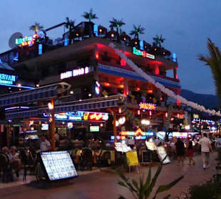 Dyskoteka przy porcie