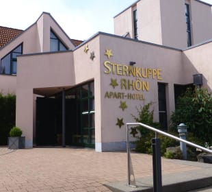 Eingang Aparthotel Sternkuppe