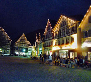 Fußgängerzone am Wochendne, Abends